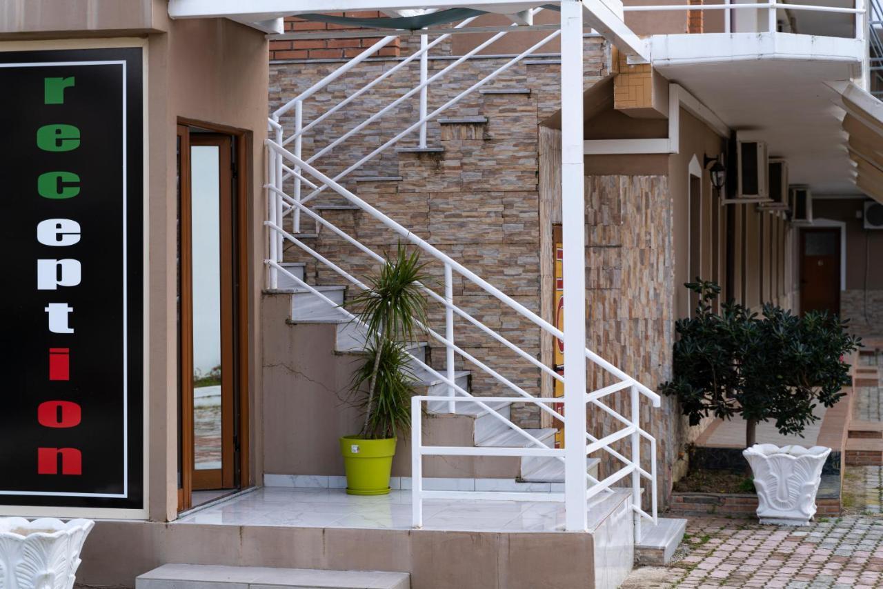 Dolce Italia Residence Радима Экстерьер фото